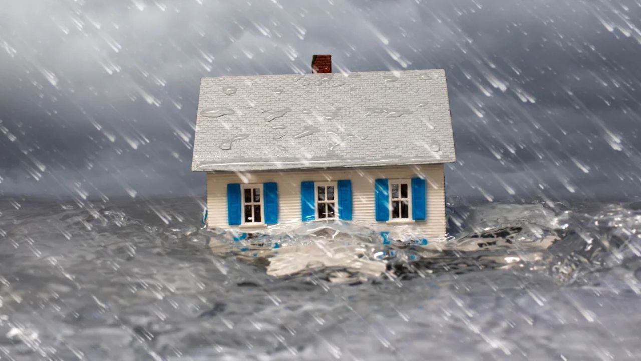 Central U.S. storms placing burden on homeowners